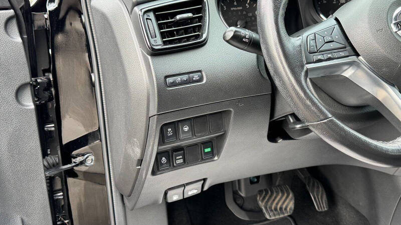 2019 Nissan Rogue Sport SV