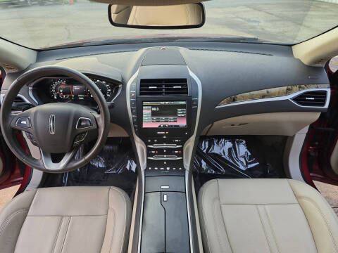 2016 Lincoln MKZ
