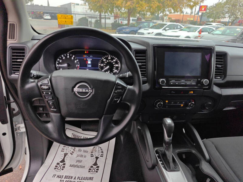 2023 Nissan Frontier S