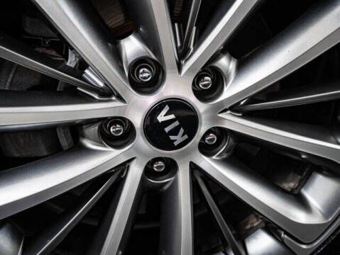 2019 Kia Cadenza Technology