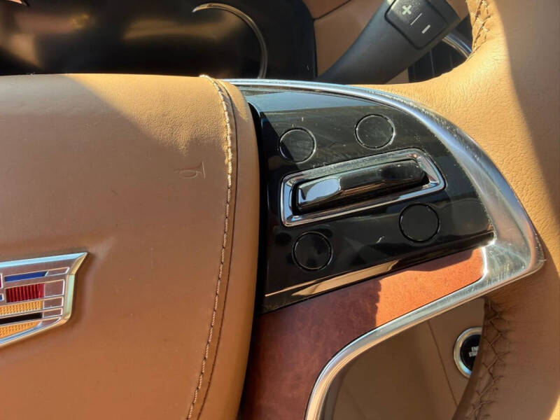 2017 Cadillac Escalade Platinum