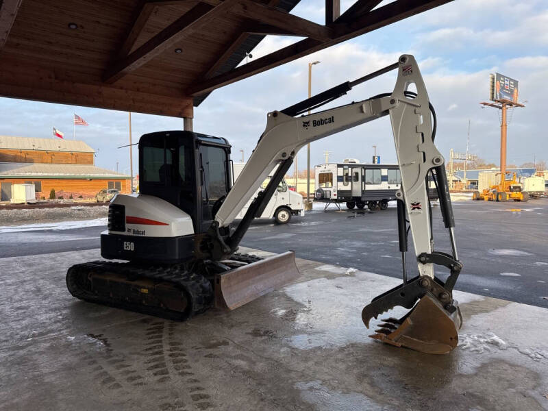 2017 Bobcat E50