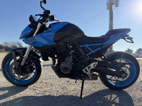 2023 Suzuki GSX-8S