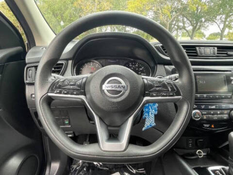 2017 Nissan Rogue Sport S