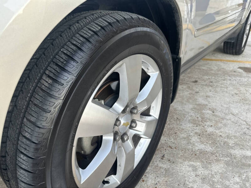 2011 Chevrolet Traverse LTZ