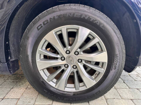 2017 Infiniti QX80