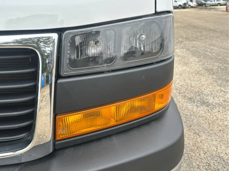 2024 GMC Savana 2500