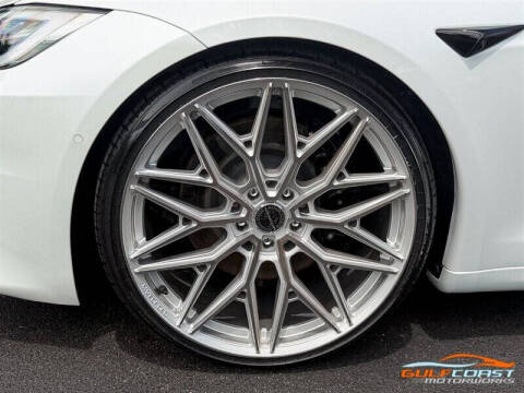 2022 Tesla Model S Plaid