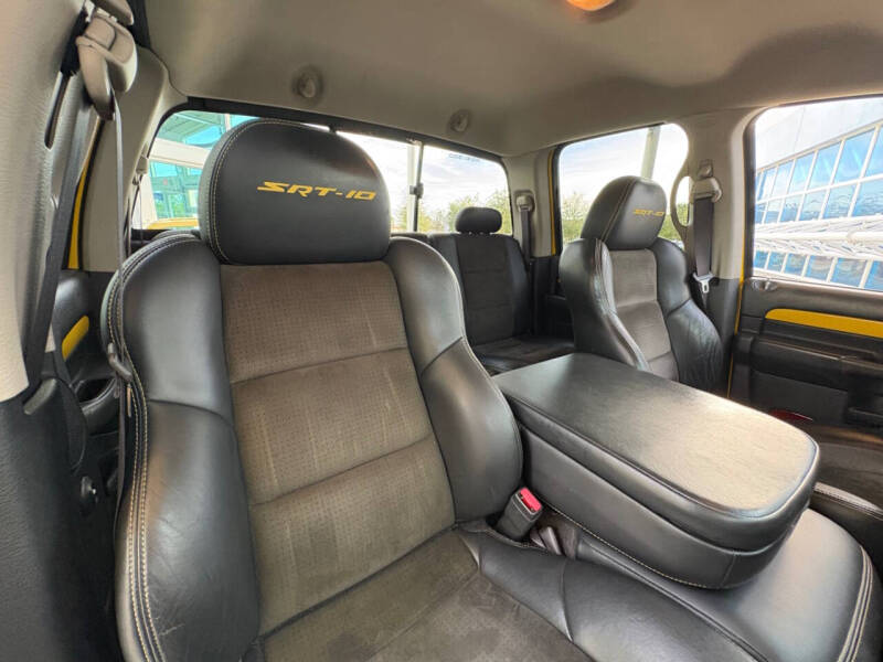 2005 Dodge Ram 1500 SRT-10