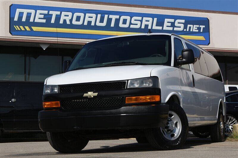 2018 Chevrolet Express for sale at METRO AUTO SALES in Arlington TX