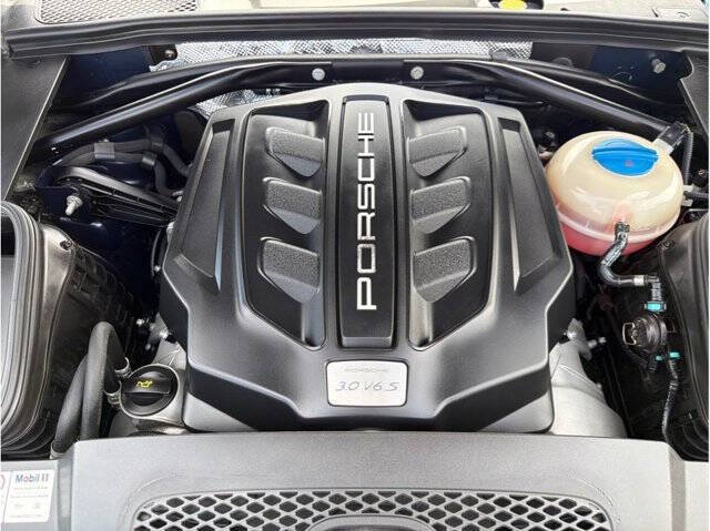2015 Porsche Macan S