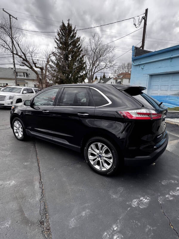 2020 Ford Edge Titanium