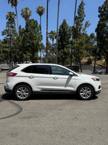2020 Ford Edge Titanium