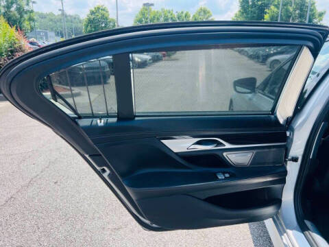 2017 BMW 7 Series 740i