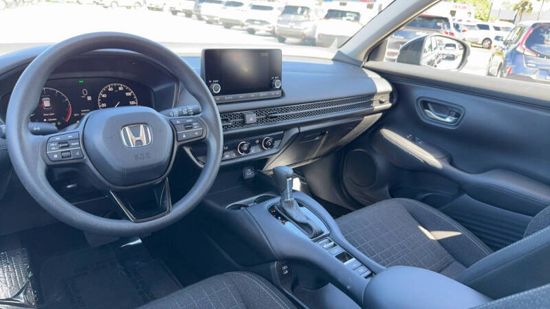 2025 Honda HR-V LX
