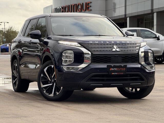 2023 Mitsubishi Outlander SE