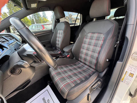 2019 Volkswagen Golf GTI S