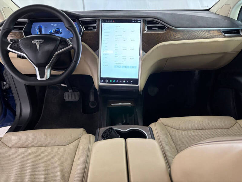 2016 Tesla Model X 75D