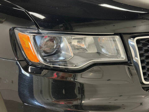 2020 Jeep Grand Cherokee Laredo E