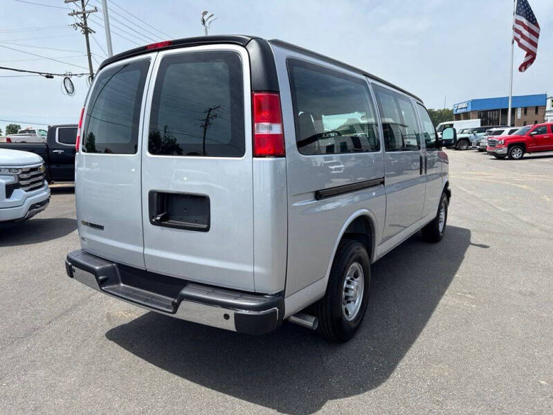 2026 Chevrolet Express 2500