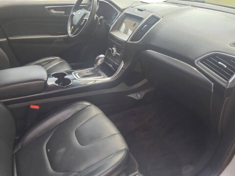 2017 Ford Edge Titanium