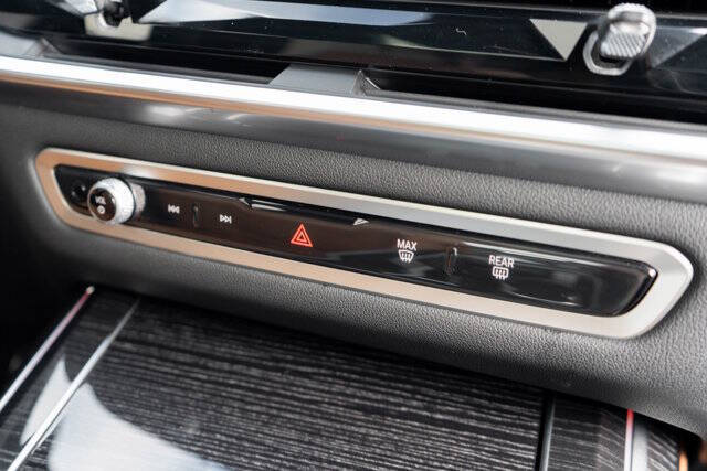 2023 BMW X7 31