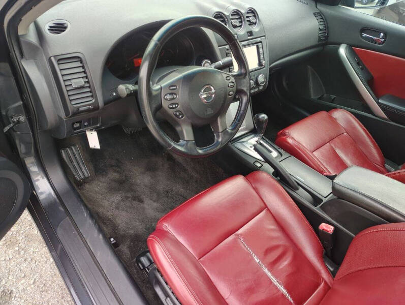 2010 Nissan Altima 3.5 SR