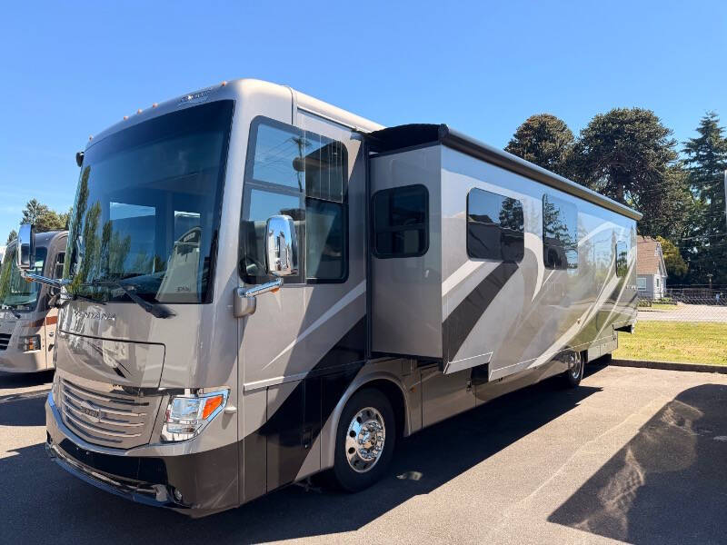 2019 Freightliner XCR Chassis
