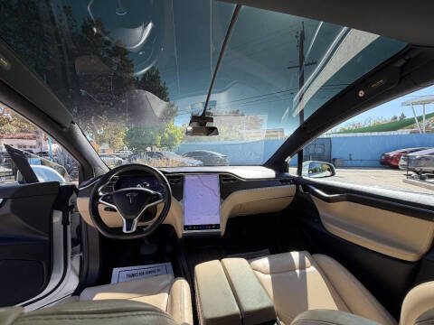 2016 Tesla Model X 90D