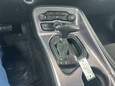 2016 Dodge Challenger SXT