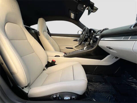 2025 Porsche 718 Cayman Style Edition