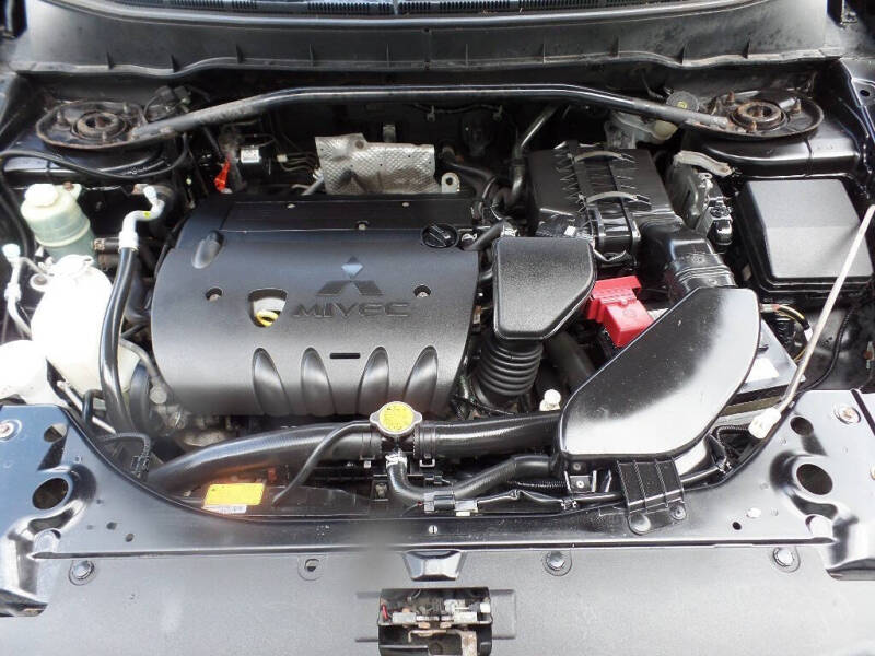 2010 Mitsubishi Outlander SE