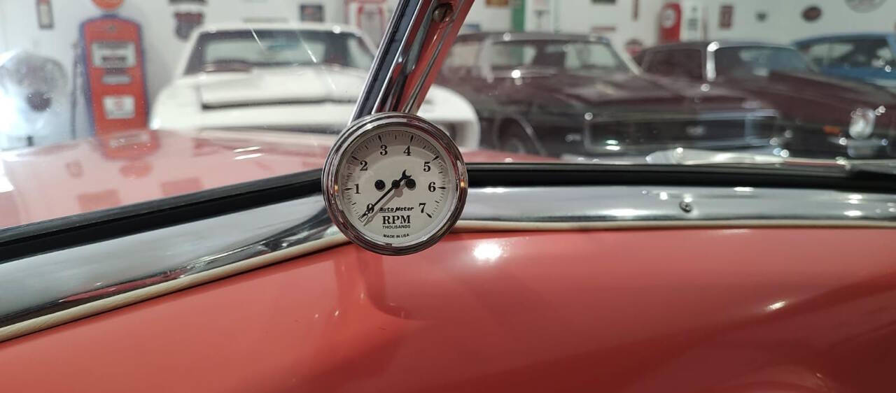 1951 Ford Crown Victoria 25