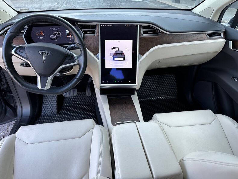 2017 Tesla Model X