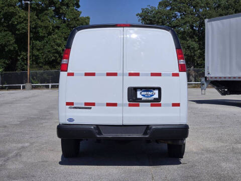 2021 Chevrolet Express 2500