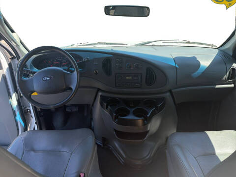 2008 Ford E-Series E-250