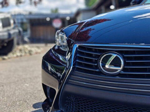 2015 Lexus IS 250