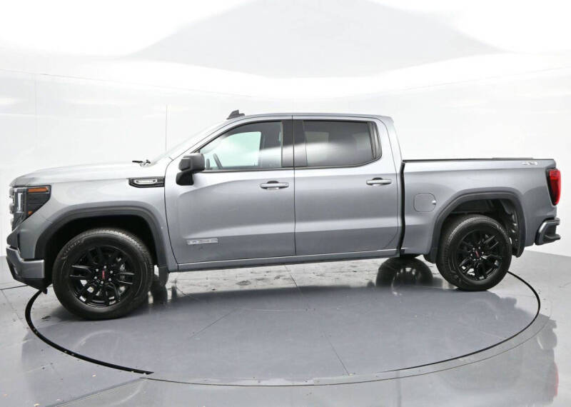 2025 GMC Sierra 1500 Elevation Standard