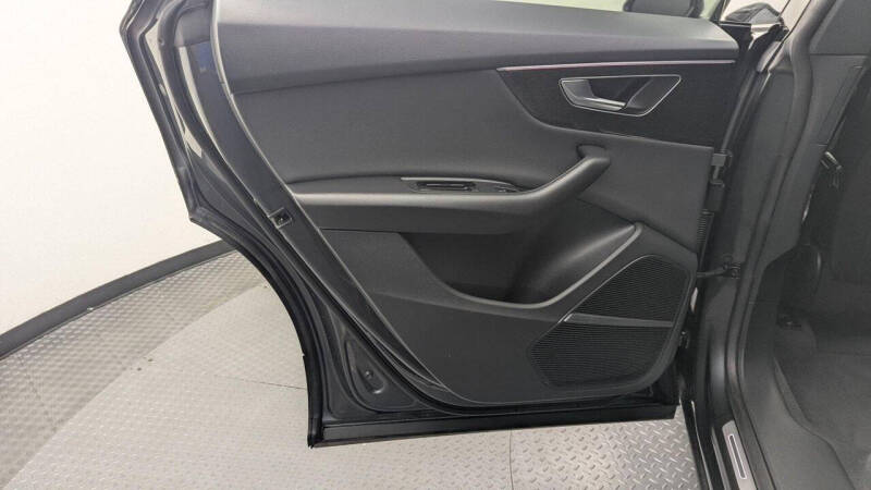 2022 Audi Q8 quattro Premium Plus 55 TFSI