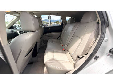 2011 Nissan Rogue SV