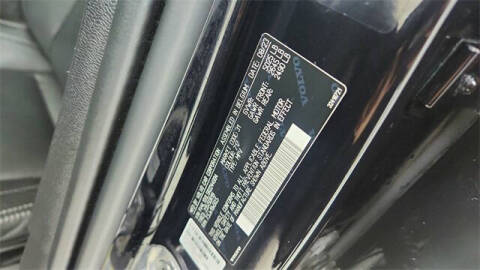 2024 Volvo XC40 B5 Plus Dark Theme