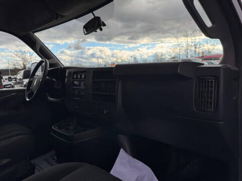 2018 Chevrolet Express 2500