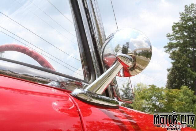 1957 Ford Thunderbird