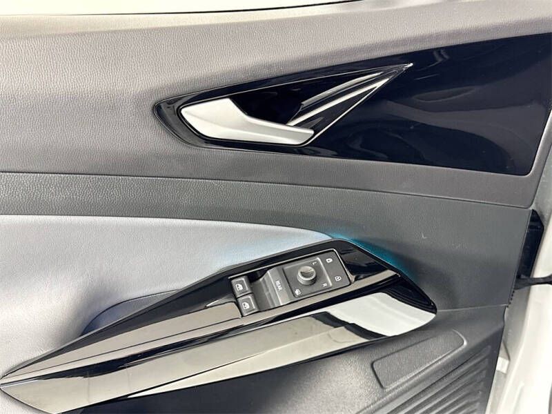 2021 Volkswagen ID.4 Pro