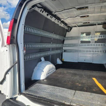 2017 Chevrolet Express 2500