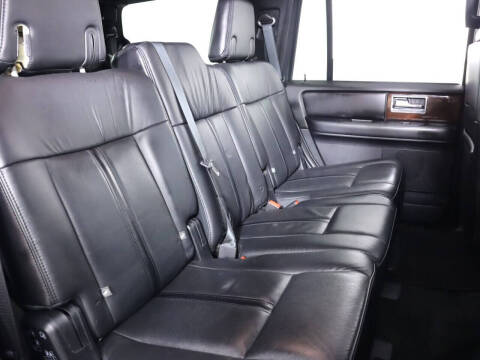 2016 Lincoln Navigator Select