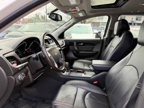 2017 Chevrolet Traverse LT