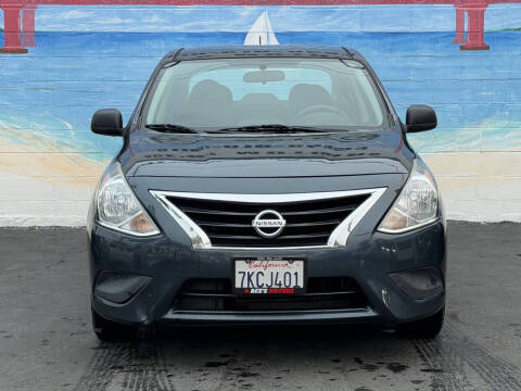2015 Nissan Versa 1.6 S