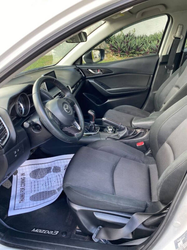 2015 Mazda MAZDA3 i Touring
