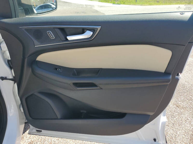 2020 Ford Edge SE